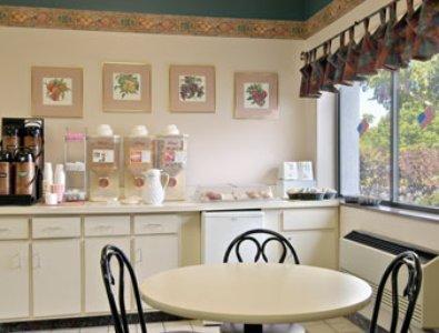 Super 8 Cleveland Hotel North Ridgeville Ресторант снимка